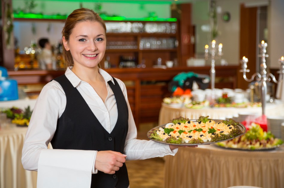 Fungsi Food and Beverage Service
