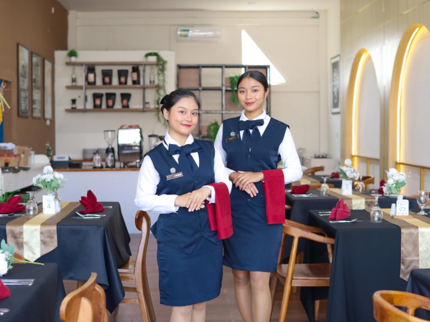 Pengertian F&B Service Hotel